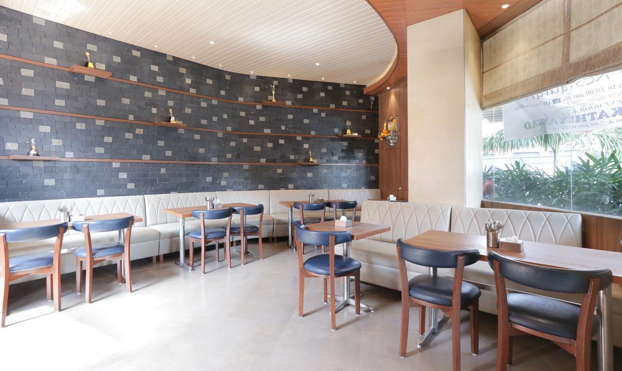 Treebo Olive Nest Hotel Mumbai Bagian luar foto